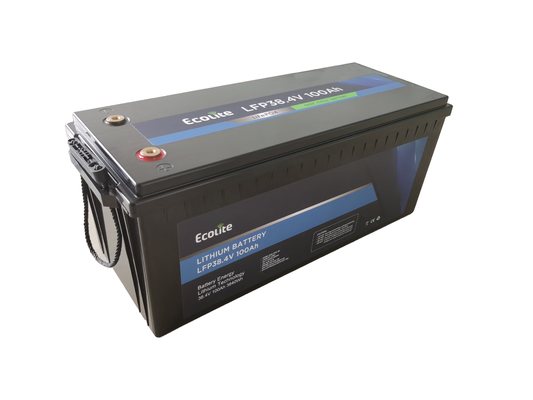 Long Life 38.4V100Ah LiFePO4 Batteria Immagazzinamento di energia solare all'aperto Campeggio Auto RV Barca Batterie agli ioni di litio